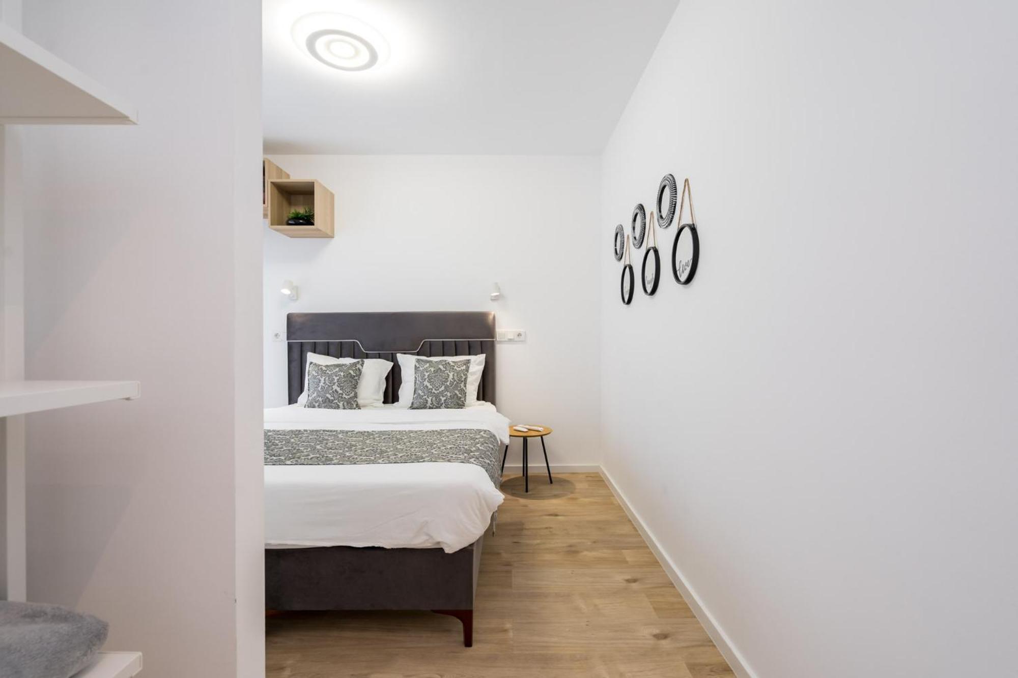 Апартаменти Breeze - Modern Escape In Pipera Бухарест Екстер'єр фото